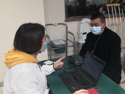 解鎖輔助器具適配新體驗 龍泉驛區開展助聽器、假肢及矯形器適應性訓練